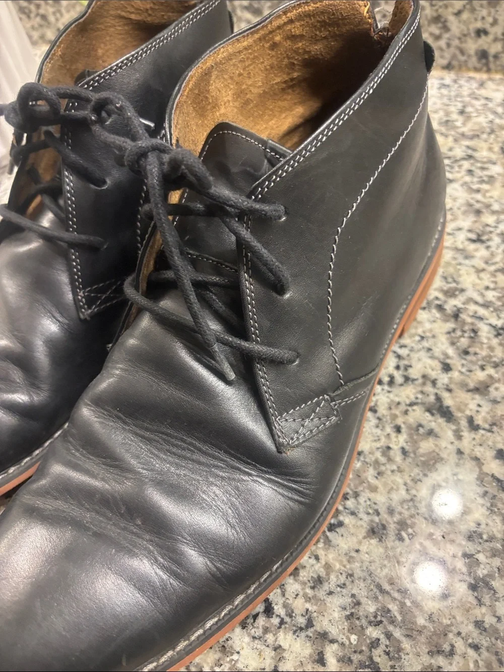 Men's Black Leather Lace-Up Chukka Boots